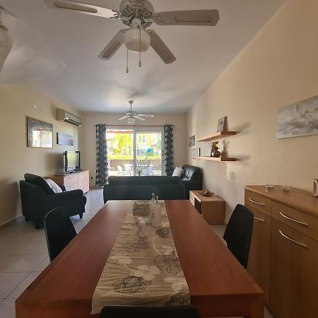 Serena Townhouse 佩亚 外观 照片